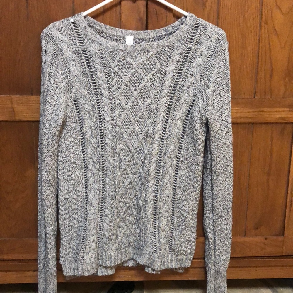 grey sweater - Picture 1 of 2